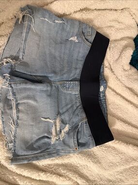 Old Navy Light Blue Boyfriend Denim Shorts with Black Label